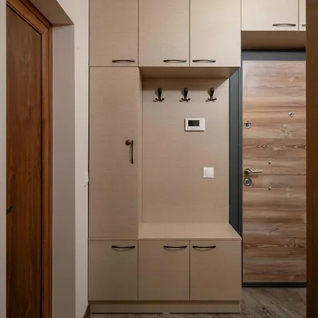 Bright Modern With Free Parking By Flаt Mаnаgеr Lägenhet