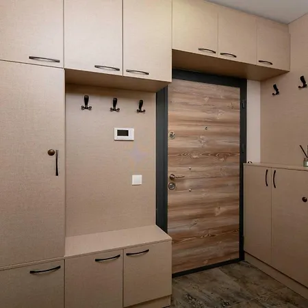 Lägenhet Bright Modern With Free Parking By Flаt Mаnаgеr